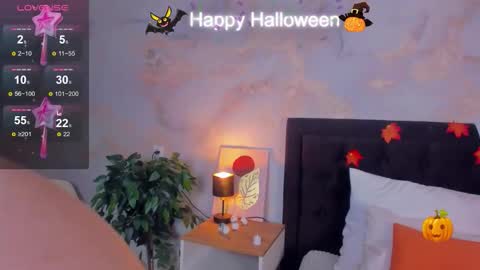 Snapshot of helendanvers chatting on 10-31-25, 03:07 helendanvers online show from 10-31-25, 03:07