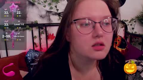 Snapshot of helendanvers chatting on 11-05-25, 02:55 helendanvers online show from 11-05-25, 02:55