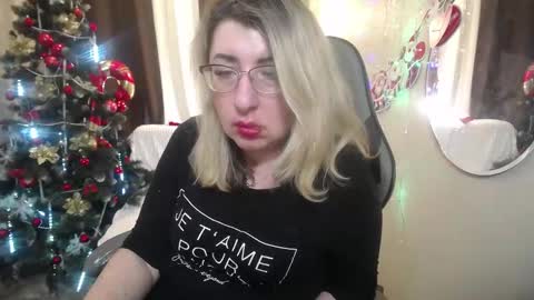 helenenigma online show from 01-08-25, 04:34