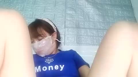 Snapshot of helenna_00 chatting on 09-24-25, 11:30 helenna_00 online show from 09-24-25, 11:30