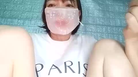 Snapshot of helenna_00 chatting on 09-25-25, 10:46 helenna_00 online show from 09-25-25, 10:46