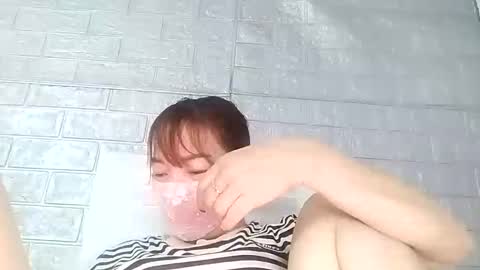 Snapshot of helenna_00 chatting on 10-03-25, 11:35 helenna_00 online show from 10-03-25, 11:35