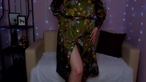 Helen online show from 01-11-25, 01:59