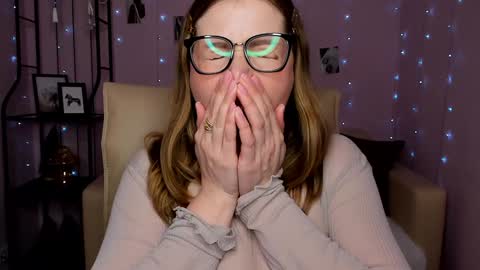 Helen online show from 01-31-25, 08:22