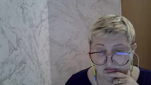 helga_anasis1 online show from 11-21-25, 06:56