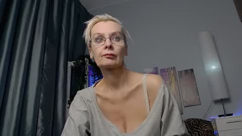 Helga online show from 01-20-25, 09:22