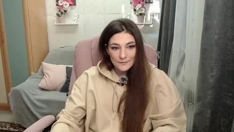 Snapshot of helgamun chatting on 10-15-25, 10:04 helgamun online show from 10-15-25, 10:04