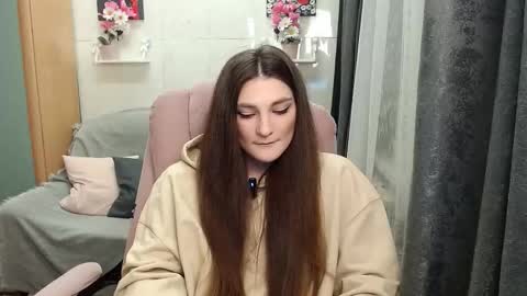 Snapshot of helgamun chatting on 10-16-25, 01:12 helgamun online show from 10-16-25, 01:12