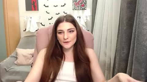 Snapshot of helgamun chatting on 10-27-25, 10:08 helgamun online show from 10-27-25, 10:08