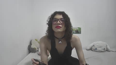 Helia Transfem and Amy online show from 12-24-24, 09:55