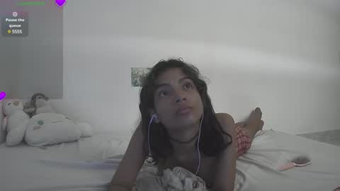 Helia Transfem and Amy online show from 12-30-24, 04:29