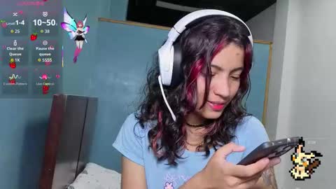 Helia Transfem and Amy online show from 10-06-25, 05:05