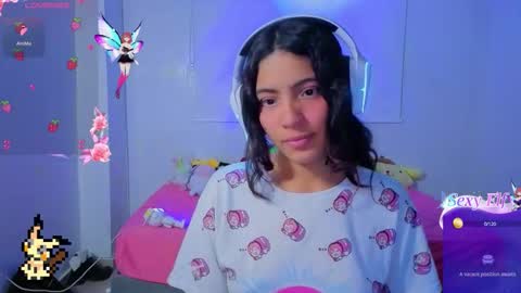 Snapshot of helia_n_amy chatting on 02-03-26, 06:22 Helia Transfem and Amy online show from 02-03-26, 06:22