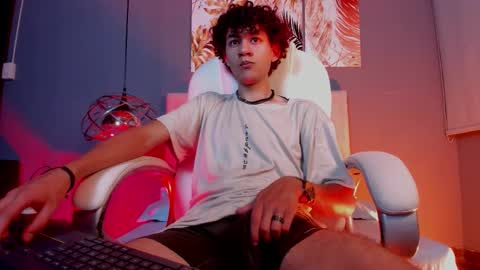 helios_obscuro online show from 11-11-25, 06:13