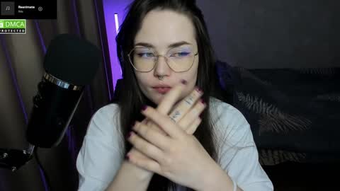 Red online show from 12-12-24, 04:32