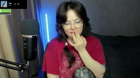 Red online show from 11-16-25, 06:13