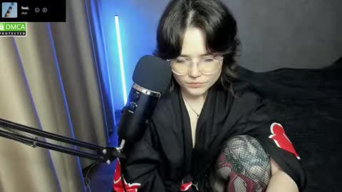 Red online show from 11-24-25, 07:02