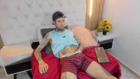 Liam online show from 09-29-25, 08:24