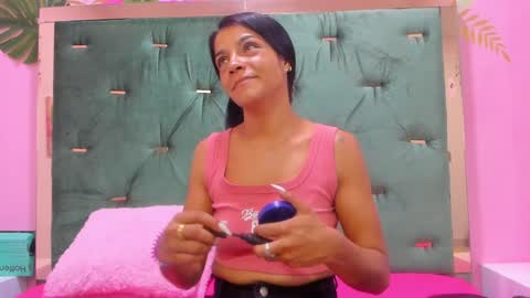 Hellen  online show from 01-16-25, 01:25