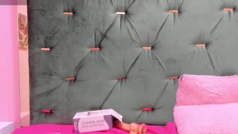 Hellen  online show from 02-14-25, 05:25