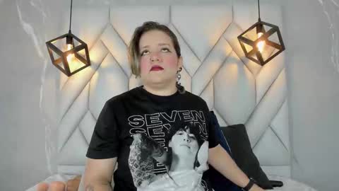 HELLEN online show from 09-20-25, 02:51