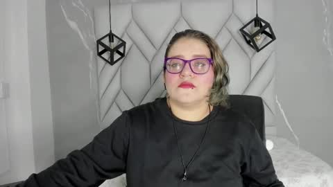 HELLEN online show from 09-27-25, 02:11