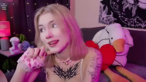 HellenHorny online show from 02-24-25, 09:21