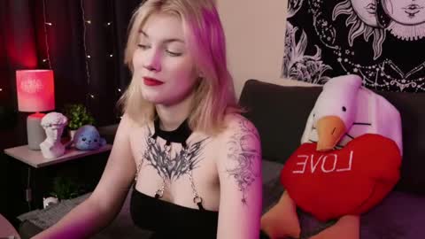 HellenHorny online show from 03-06-25, 10:41