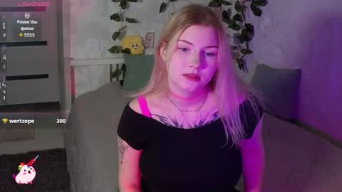 HellenHorny online show from 10-03-25, 11:07