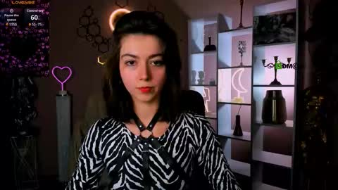 Helli online show from 11-16-25, 08:36