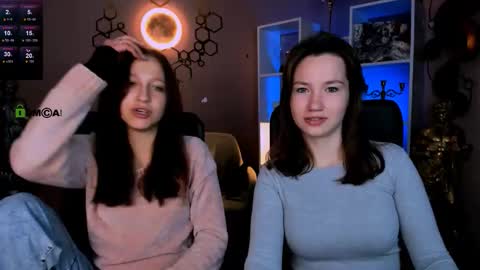 Helli online show from 11-23-25, 08:08