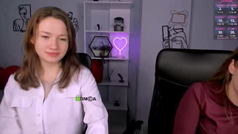 Snapshot of helli_belli chatting on 01-17-26, 08:23 Helli online show from 01-17-26, 08:23