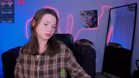 Snapshot of helli_belli chatting on 01-18-26, 08:34 Helli online show from 01-18-26, 08:34