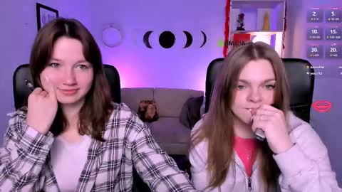 Snapshot of helli_belli chatting on 02-27-26, 08:31 Helli online show from 02-27-26, 08:31