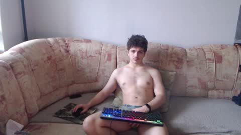 Snapshot of hellish_sugar chatting on 01-29-25, 07:36 Remy online show from 01-29-25, 07:36