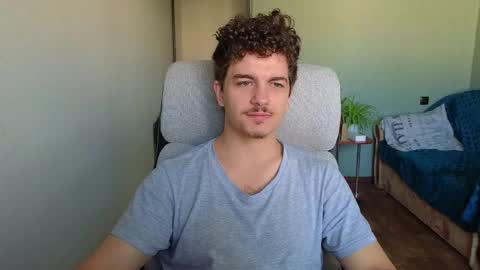 Snapshot of hellish_sugar chatting on 10-23-25, 06:34 Remy online show from 10-23-25, 06:34