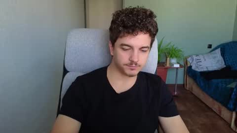 Snapshot of hellish_sugar chatting on 10-26-25, 07:03 Remy online show from 10-26-25, 07:03