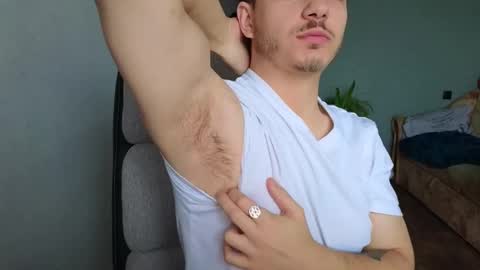 Snapshot of hellish_sugar chatting on 12-16-25, 07:57 Remy online show from 12-16-25, 07:57