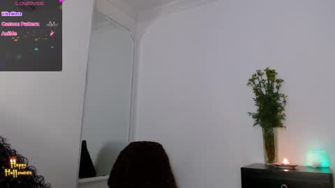 Snapshot of hello_candy chatting on 10-09-25, 10:30 Candy online show from 10-09-25, 10:30