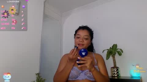 Snapshot of hello_candy chatting on 10-23-25, 11:14 Candy online show from 10-23-25, 11:14