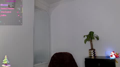 Snapshot of hello_candy chatting on 11-01-25, 11:07 Candy online show from 11-01-25, 11:07