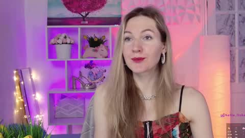 Alisia  Monday to Friday from 10 am to 4 pm GMT 2 online show from 02-19-25, 08:55