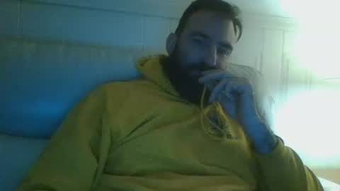 Snapshot of hellobunbunx0 chatting on 11-28-25, 04:31 hellobunbunx0 online show from 11-28-25, 04:31