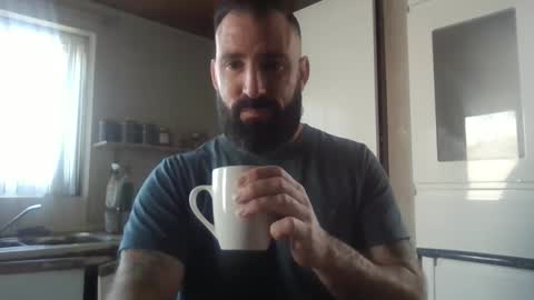 Snapshot of hellobunbunx0 chatting on 04-08-26, 01:22 hellobunbunx0 online show from 04-08-26, 01:22