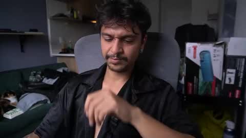 Snapshot of hellseph420 chatting on 11-16-25, 09:09 Owner of your wallet online show from 11-16-25, 09:09