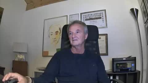 helmut227 online show from 11-09-25, 09:57