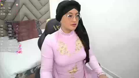 Zahira online show from 09-25-25, 02:10