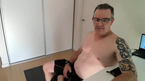 Snapshot of hempie1973 chatting on 12-01-25, 05:23 hempie1973 online show from 12-01-25, 05:23