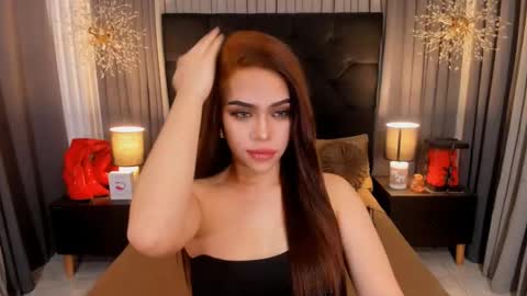 Snapshot of hennessygoddess69 chatting on 01-26-25, 05:34 HENNESSY online show from 01-26-25, 05:34