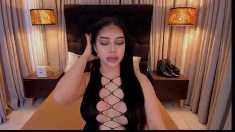 Snapshot of hennessygoddess69 chatting on 10-15-25, 10:26 HENNESSY online show from 10-15-25, 10:26